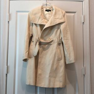 GUESS trench coat
